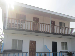 Mr. Kwiiz Lodging House and Restaurant