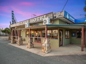 Torrumbarry Motel