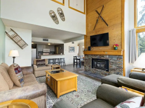1607 Quicksilver 2 Bedroom Condo by RedAwning