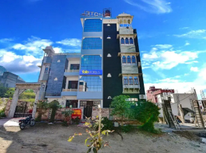 FabExpress Achrol Palace