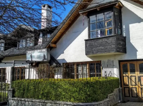 Universal Traveller's Hostel