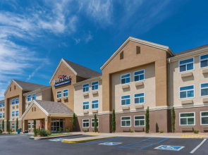 Baymont by Wyndham Albuquerque Airport