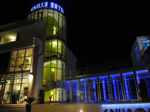 Sun Club Grillo