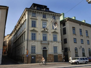 Dockside Hostel Old Town