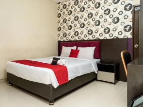 Reddoorz Premium @ Erin Int Hotel