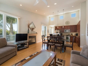 215 San Miguel 2 Bedroom Townhouse by Redawning