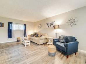 Conneaut Lake Apartment < 1 Mi to Waterfront!