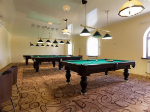 Отель «Оазис в лесу»