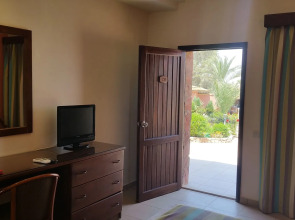 Xperience Hill-Top Beach Resort