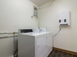 Motel 6 Kerrobert Sk