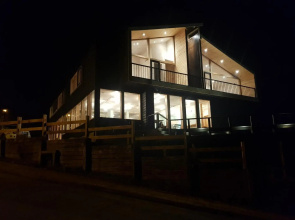 Hotel & Cafe Veliche