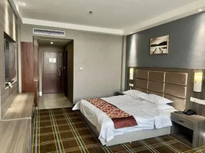 Fengshulin Hotel