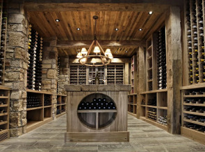 Sportsman's Inn Resort & Marina