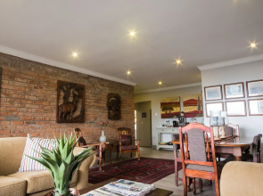 Hillside Guesthouse