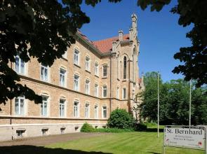 TOP VCH Bildungshaus St. Bernhard - Wohnen und Tagen