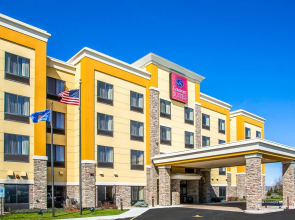 Comfort Suites