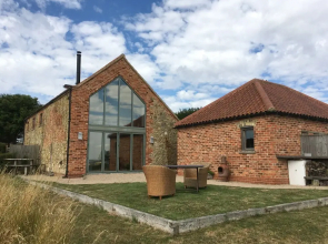 Horizon Barn