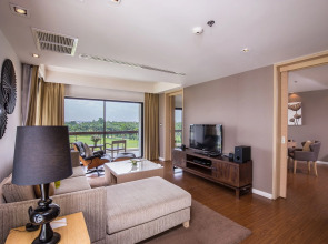 Summit Windmill Golf Suite Hotel @Suvarnabhumi
