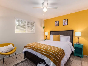 Sunset ASU Private Pool Updated Kitchen Baths