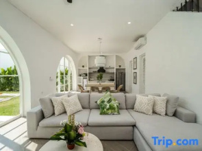 Seraya Villa: Brand-New 3BR in Cemagi-Canggu  - A Luxury Private Villa By Balinest Villas
