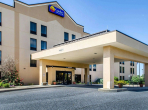 Comfort Inn & Suites York North