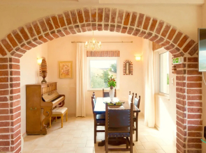 Peaceful Villa on Kamilari with Pool And Sun Lounger
