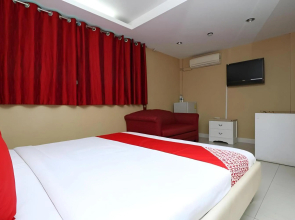 Seaview Patong Hotel