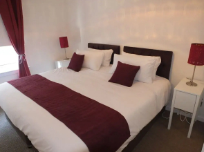Edinburgh Pearl Apartments - Lochrin Place