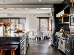 Posh South Beach Hostel