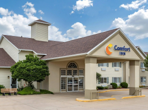 Comfort Inn Dyersville Near Field of Dreams