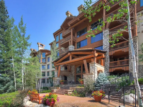 Beautiful Mountain View 2br Condo - Ski-in/out 2 Bedroom Condo
