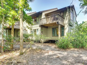 Kiawah Island Vacation Rental: Walk to Beach!