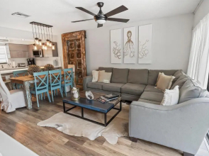 C-VOTED REMODELED UNIT! KAYAKs, MARINA,