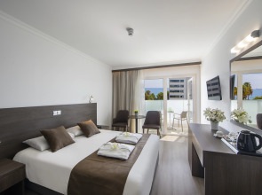 Kapetanios Limassol Hotel