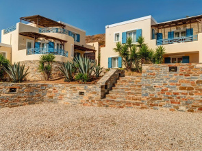 Sunrise Beach Suites