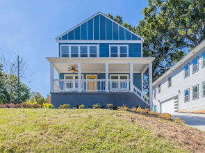 Twin Homes - 8 Bedroom Retreat In Central ATL