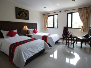 True Siam Rangnam Hotel