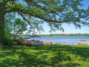 Waterfront Eagle Lake Home w/ Yard & Deck