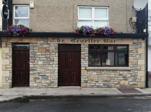 The Reveller Lodgings