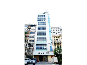 Yama Hotel & Rooftop Bar