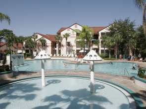 Blue Tree Resort - Lake Buena Vista - 1 & 2 Bedroom Condos