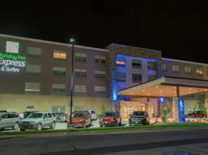 Holiday Inn Express & Suites Dayton North - Vandalia by IHG