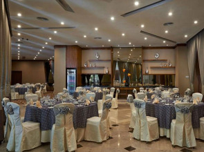 Renaissance Kuala Lumpur Hotel & Convention Centre