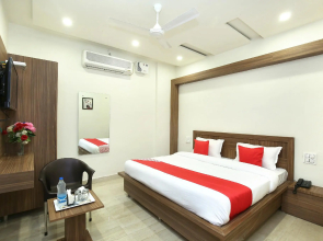 OYO 33470 Hotel S7