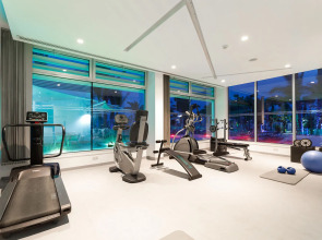 Vassos Nissi Plage Hotel & Spa