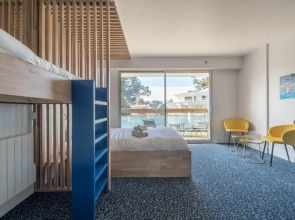 Studio design au pied de la gare de la Baule