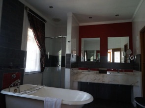 314 on Clark Guest House