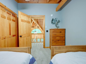 Scenic Blue Ridge Cabin Rental w/ Resort Amenities