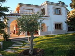 Montjuic Bed & Breakfast