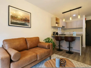 w Radiant 1BR With Modern Balcony in San Isidro